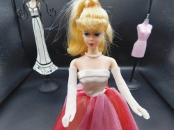 campus sweetheart repro blonde main a